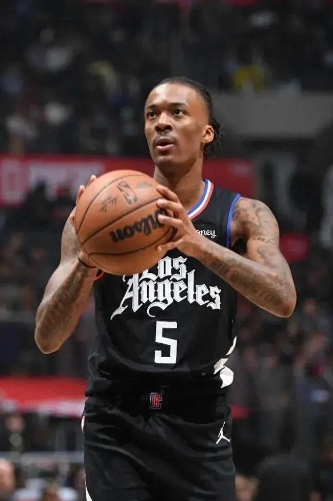 包含NBA名宿退役公告:卡哇伊宣布将在本赛季后结束职业生涯,战绩斐然的词条 包含NBA名宿退役公告:卡哇伊宣布将在本赛季后结束职业生涯,战绩斐然的词条