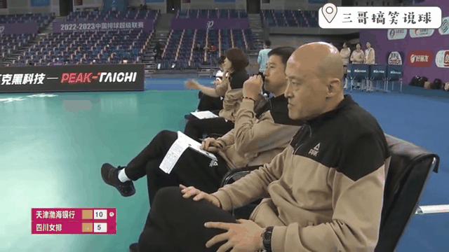 波鸿队全员出击,力争在联赛中立足,势不可挡 波鸿队全员出击,力争在联赛中立足,势不可挡