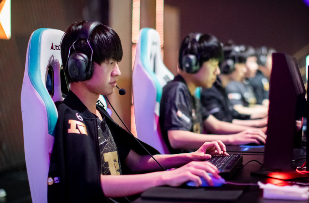 DK血洗TSM,Bin团战一打五激烈交锋全球总决赛,留下经典瞬间 DK血洗TSM,Bin团战一打五激烈交锋全球总决赛,留下经典瞬间