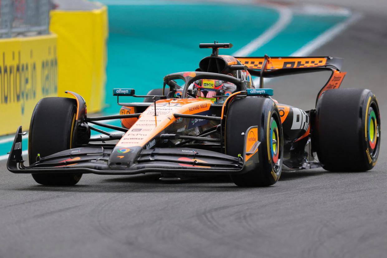 迈凯伦碾压梅赛德斯,皮亚斯特里状态火热的简单介绍 迈凯伦碾压梅赛德斯,皮亚斯特里状态火热的简单介绍