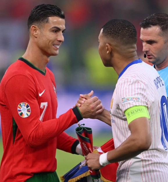 法国险胜荷兰，C罗带队取胜