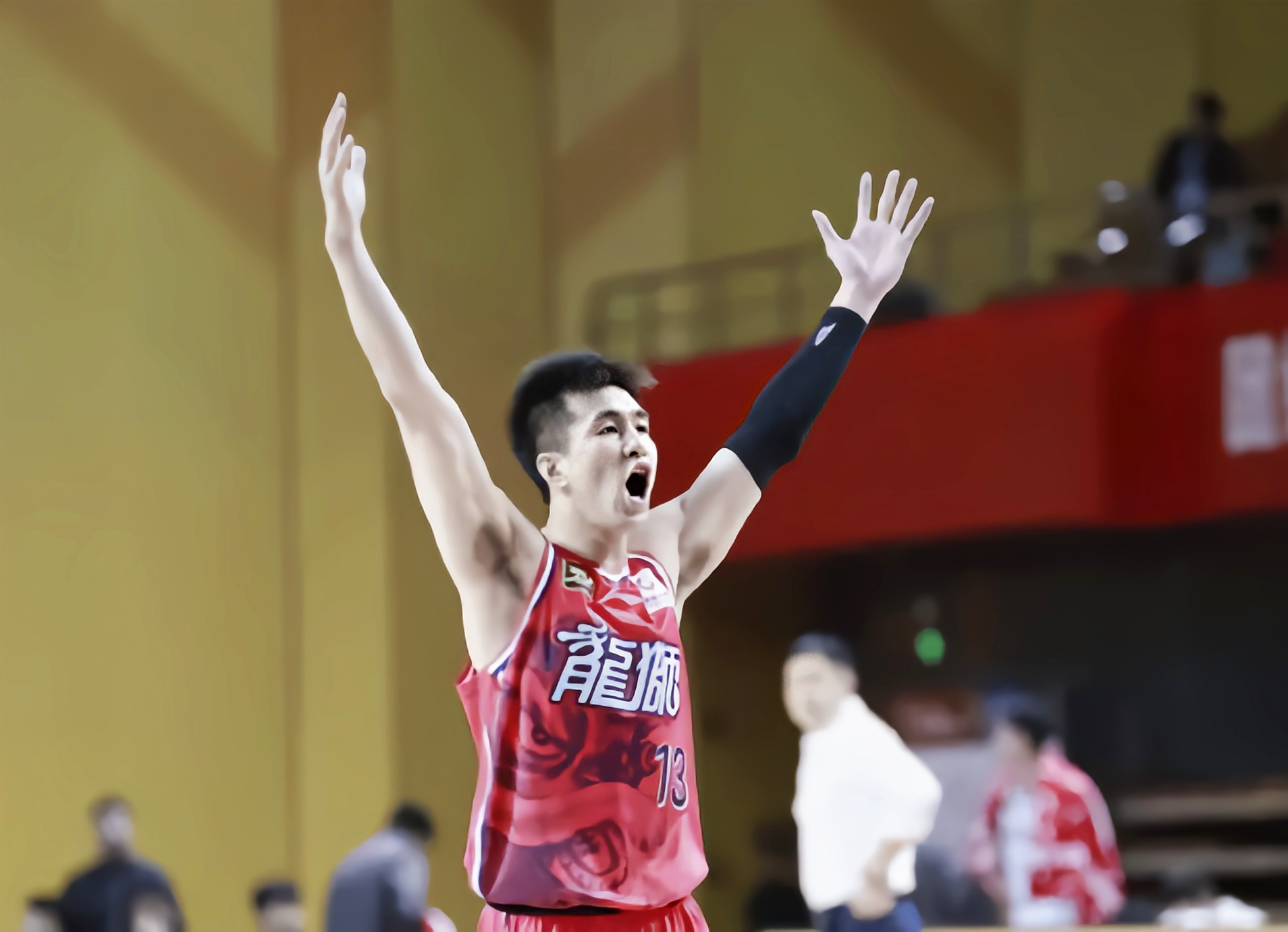 广州队翻盘快船，郭艾伦状态火热