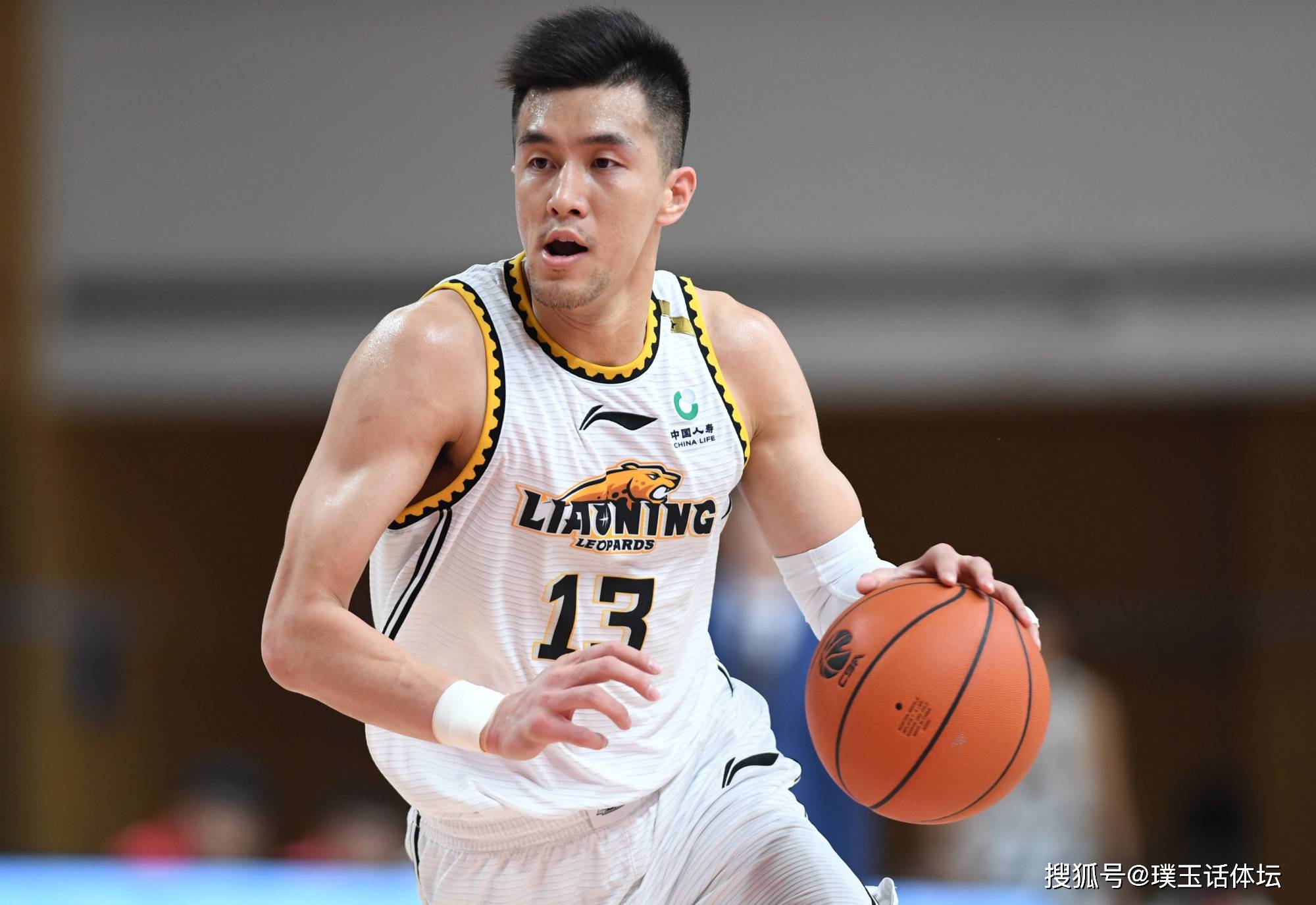 掘金逆转76人,郭艾伦状态火热 掘金逆转76人,郭艾伦状态火热