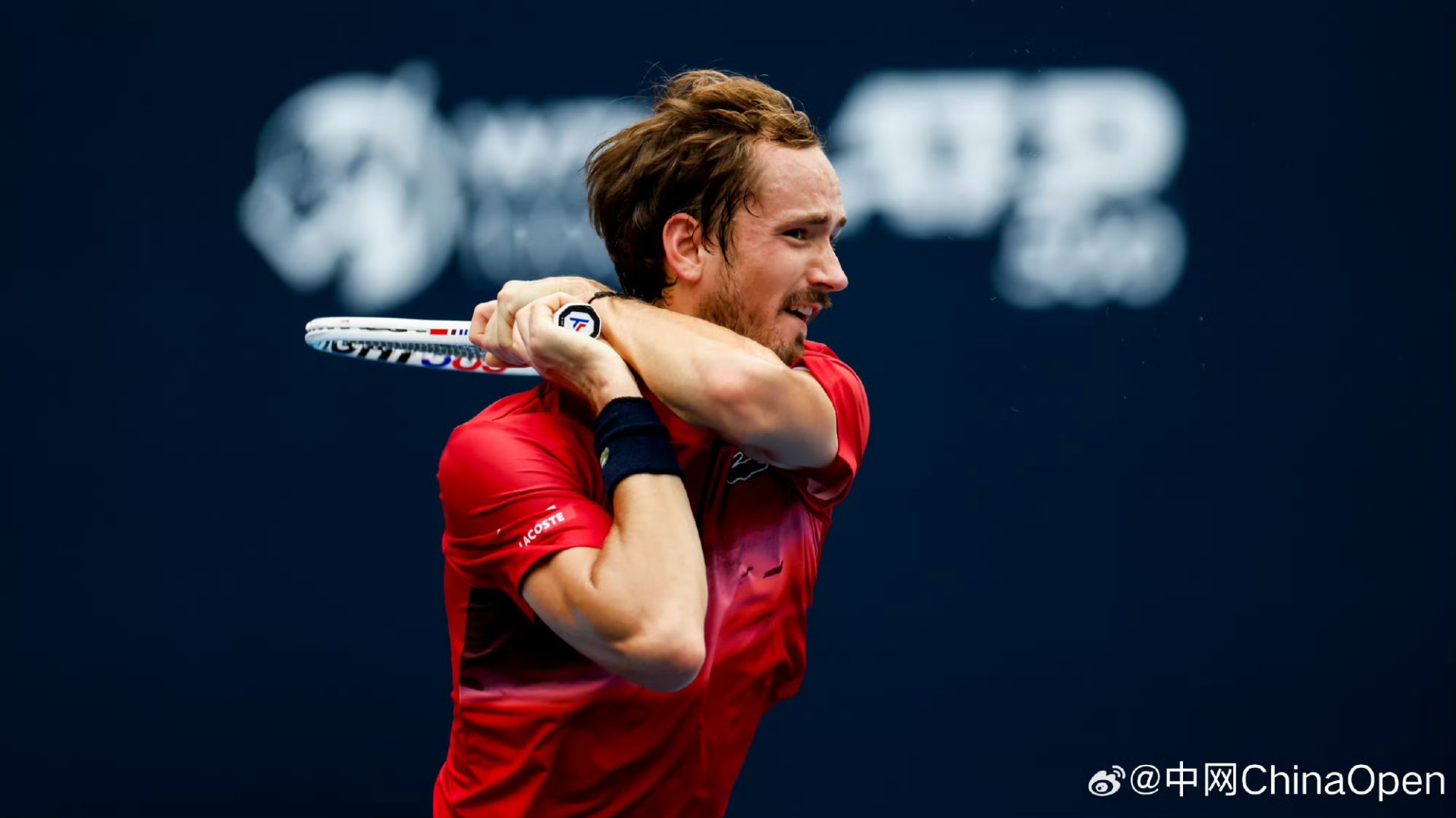 澳网碾压ATP总决赛，梅德韦杰夫点燃赛场