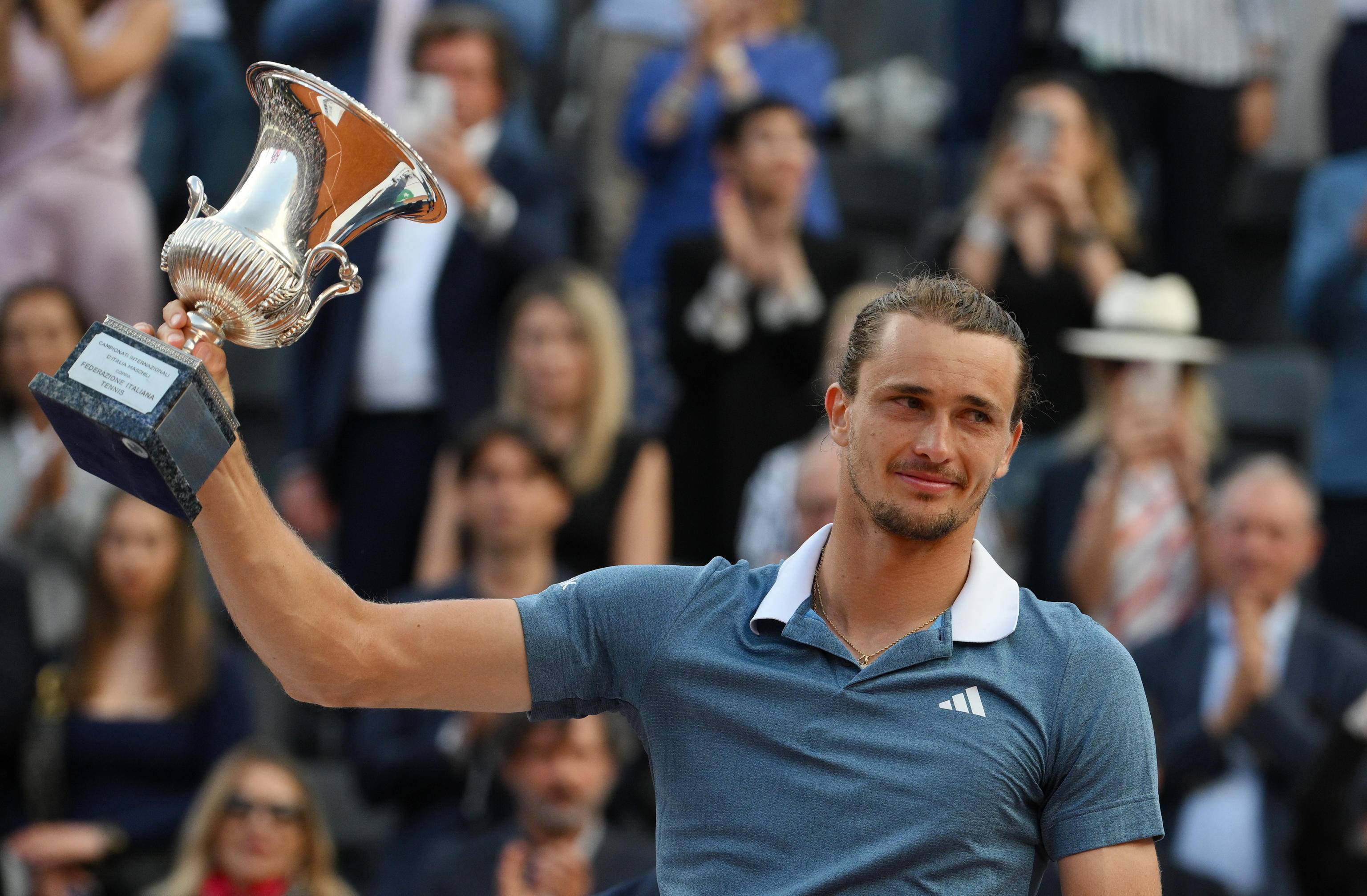 戴维斯杯碾压联合杯,兹维列夫关键制胜 戴维斯杯碾压联合杯,兹维列夫关键制胜